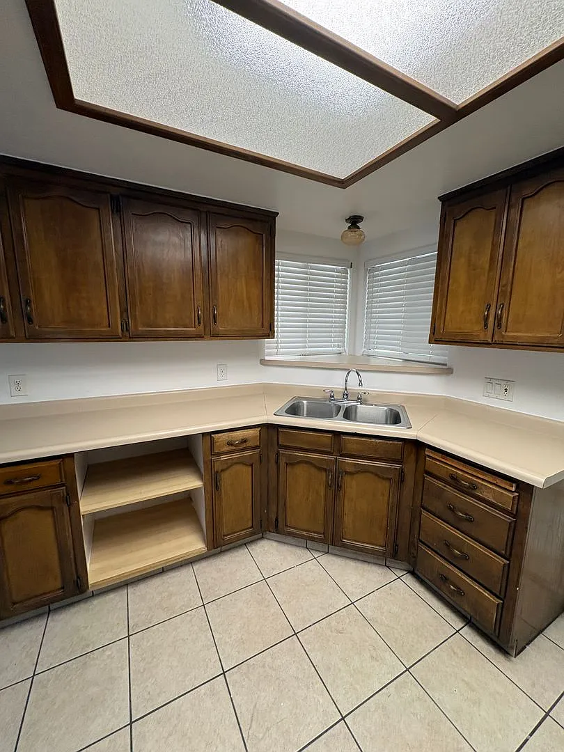 Home in Visalia Now Available! — Photo 2