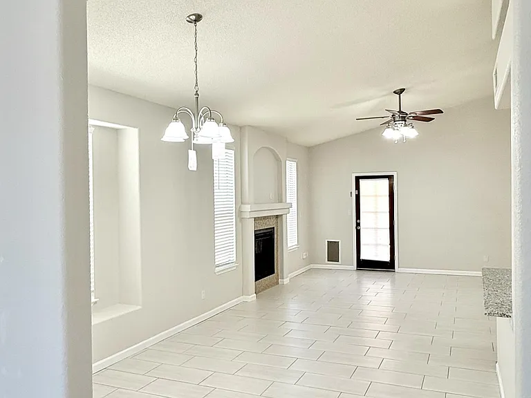 12749 Tierra Salas — Photo 4