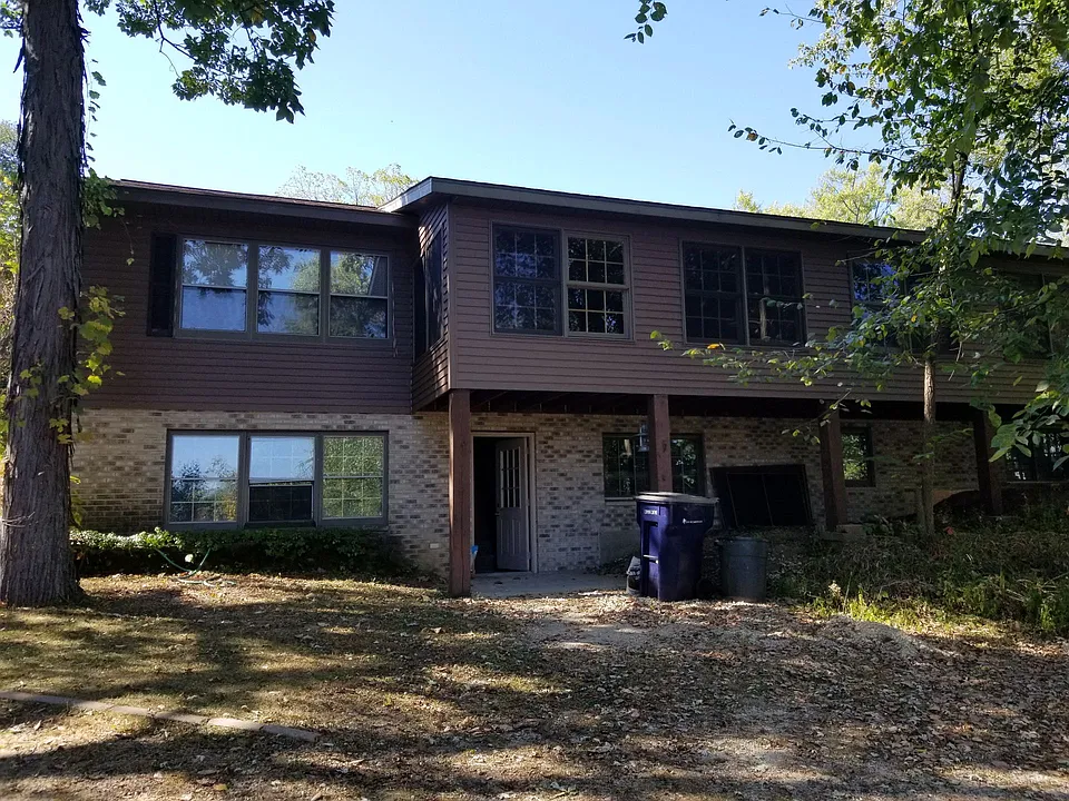 1223-1225 Elgin Ave