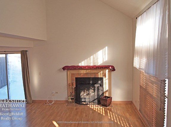 3rd image of 1243 N Knollwood Dr