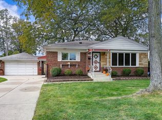 11101 Shelley St, Westchester, IL 60154