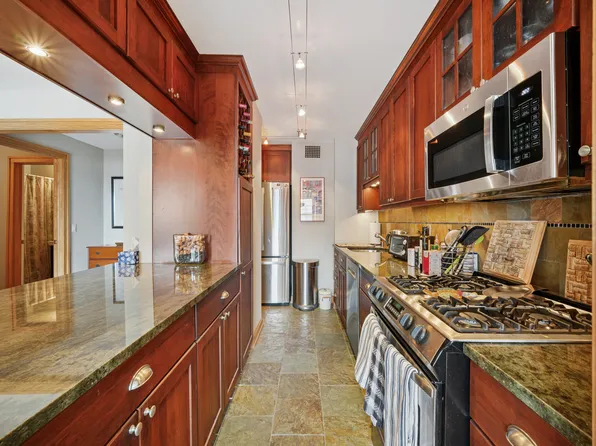 160 West End Avenue 24GH image 2 of 11