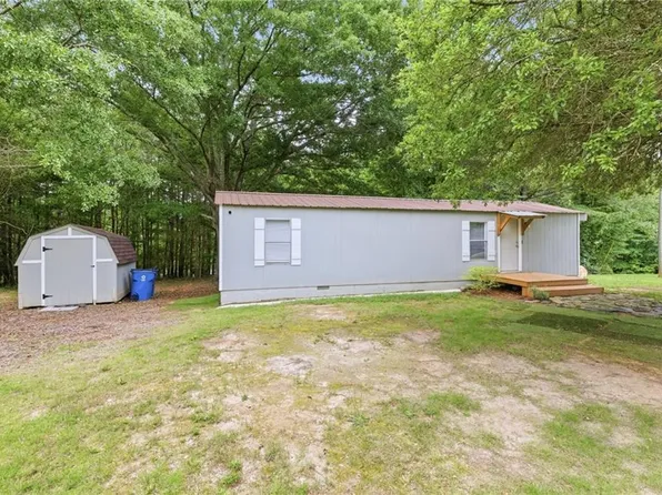 1386 Etheridge Dr, Auburn, GA 30011