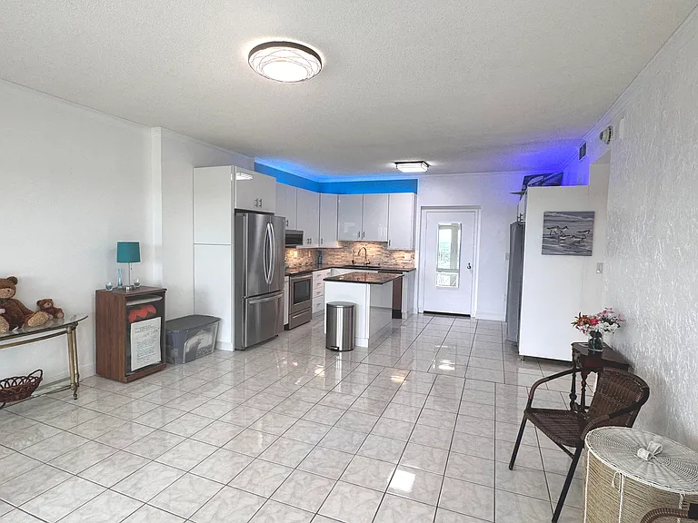 825 Bayshore Dr — Photo 7