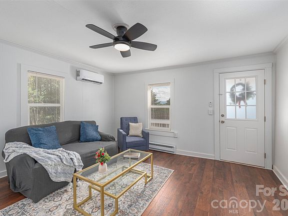 5th image of 261 Star Ridge Rd