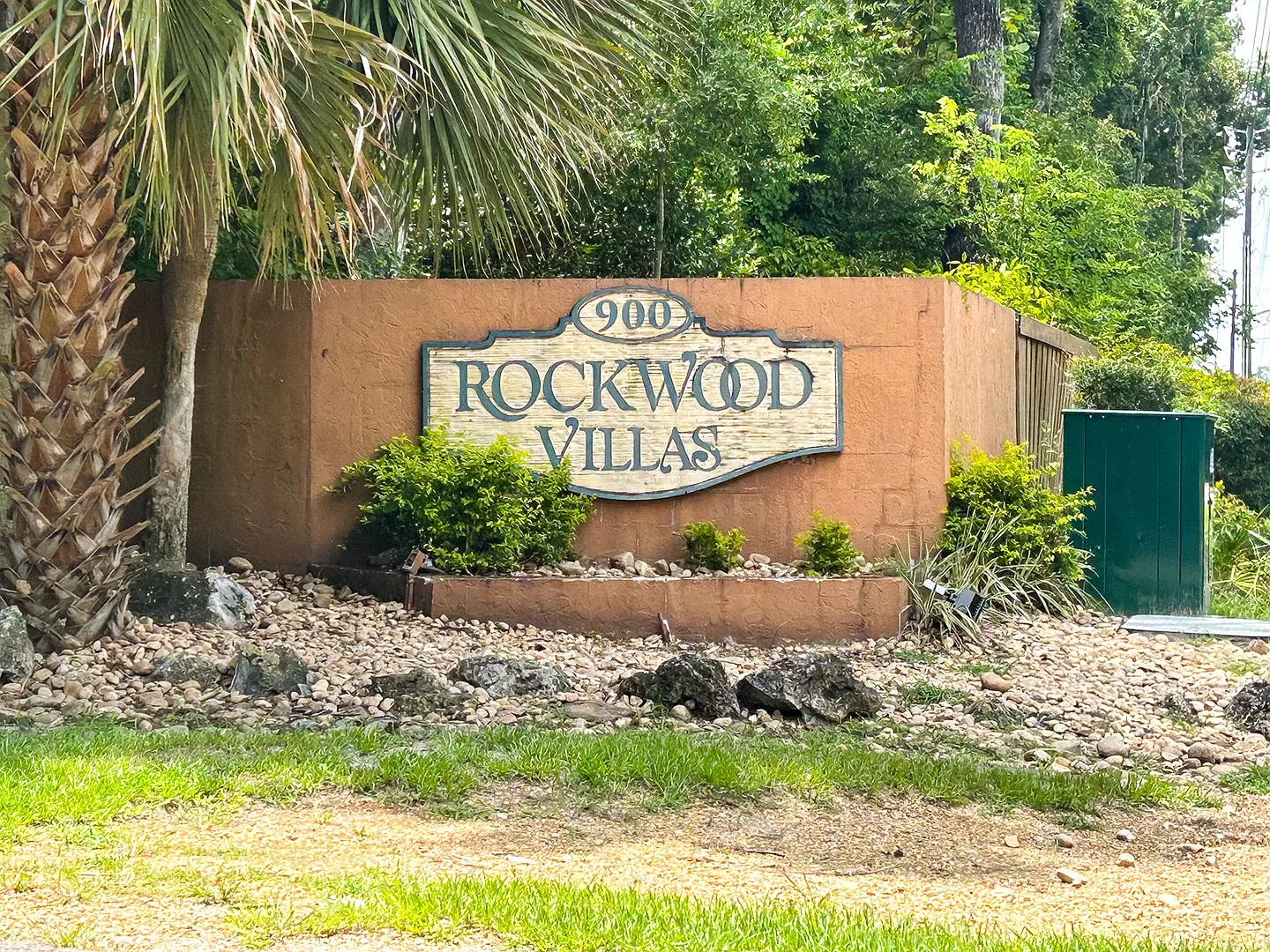 Spacious 3/3 in Rockwood Villas — Photo 1