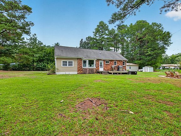 3rd image of 2820 Willow Ct