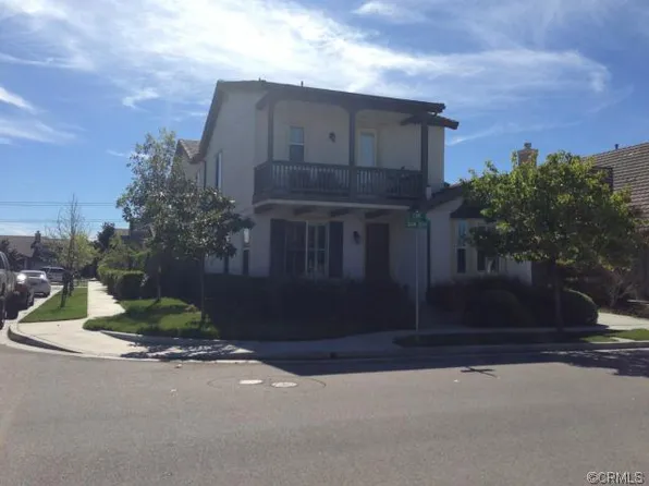 1346 Sun Dial Dr, Tustin, CA 92782