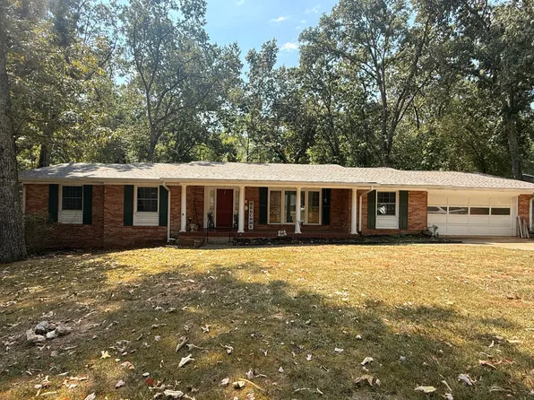 5835 Northshore Dr, Hixson, TN 37343