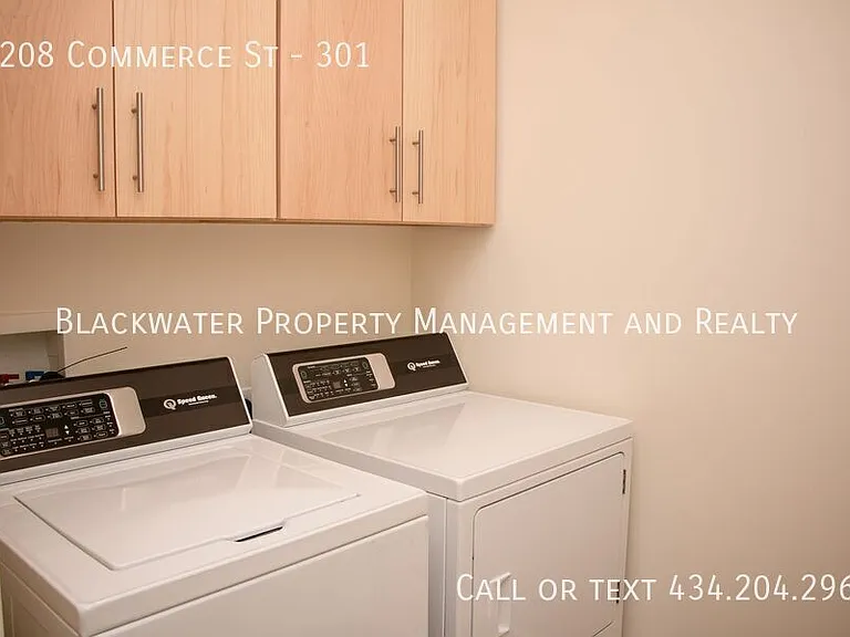 1208 Commerce St #301 — Photo 32