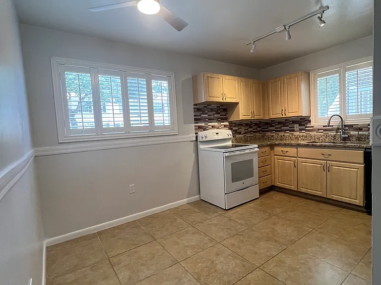 4146 Plantation Cove Dr #404 — Photo 24