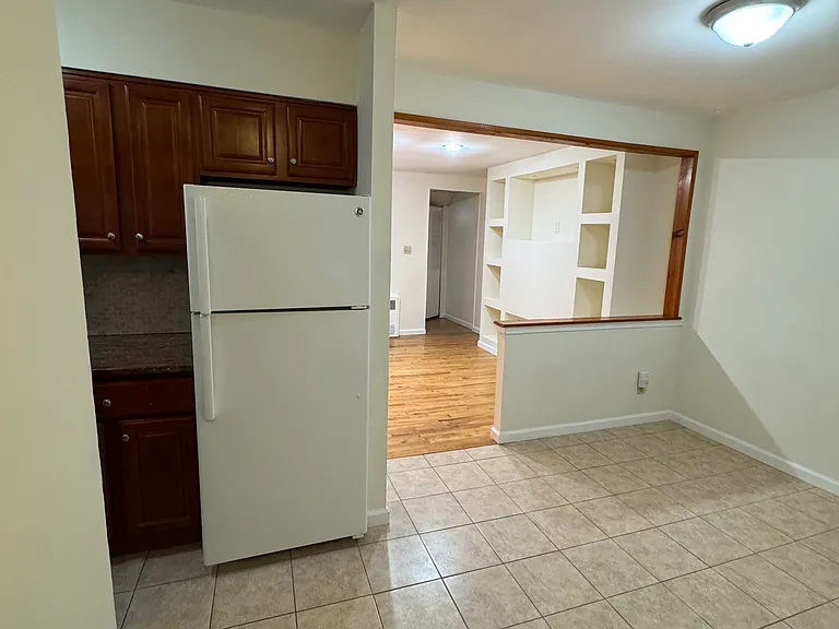 1305 E 65th St #1 — Photo 6