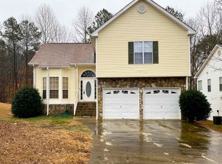 4034 Robin Cir, Atlanta, GA 30349