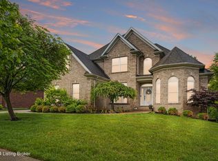 3516 Woodmont Park Ln, Louisville, KY 40245