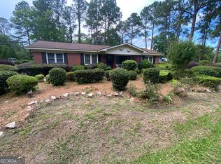 251 E Beech St, Cochran, GA 31014