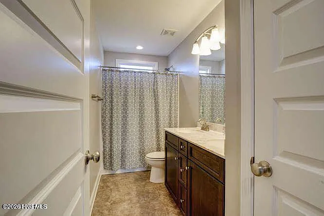 120 Camelot Dr — Photo 15
