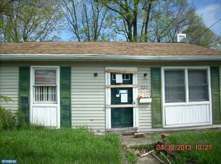 223 W Summit Ave, West Grove, PA 19390