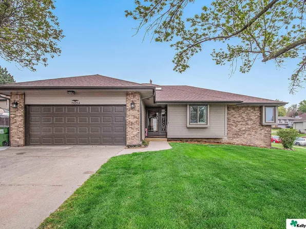 13954 Olive Cir, Omaha, NE 68138