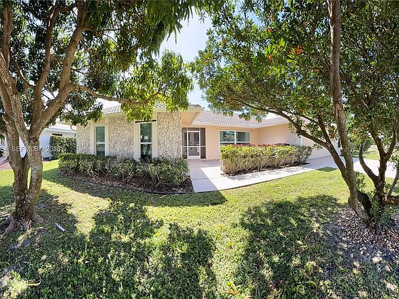 2nd image of 10126 Crosswind Rd