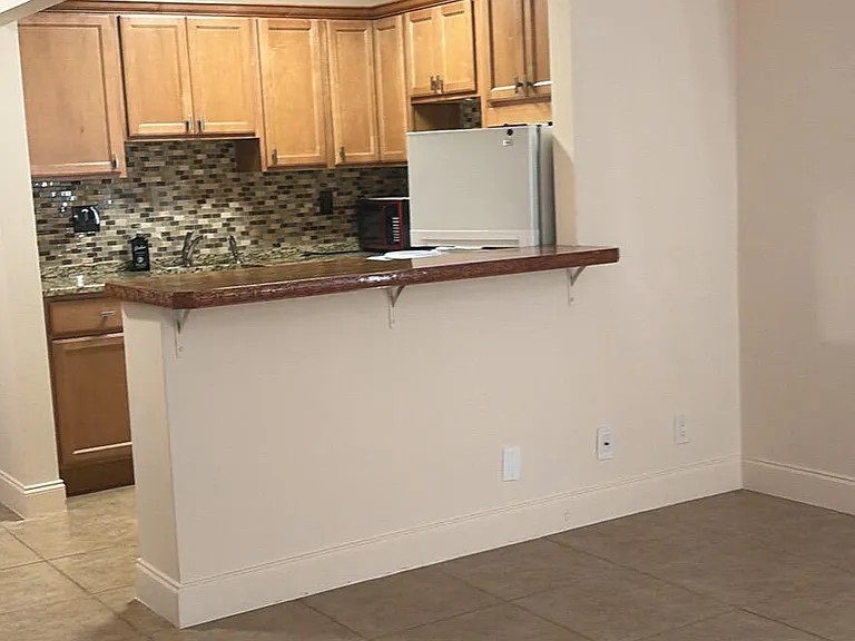 2020 Lake Osborne Dr #19 — Photo 1