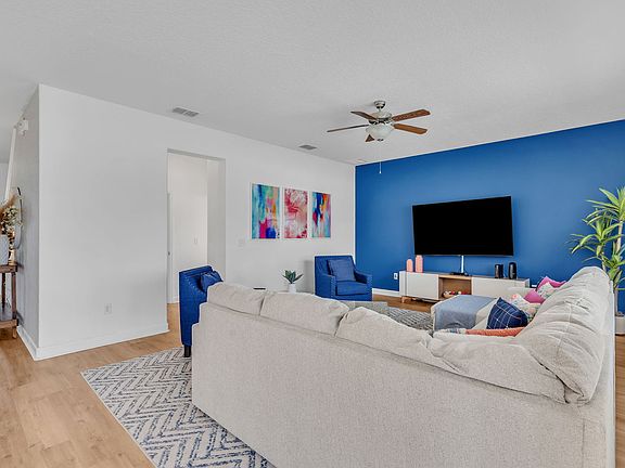 3rd image of 1029 Suffolk Pl #Id1038600p