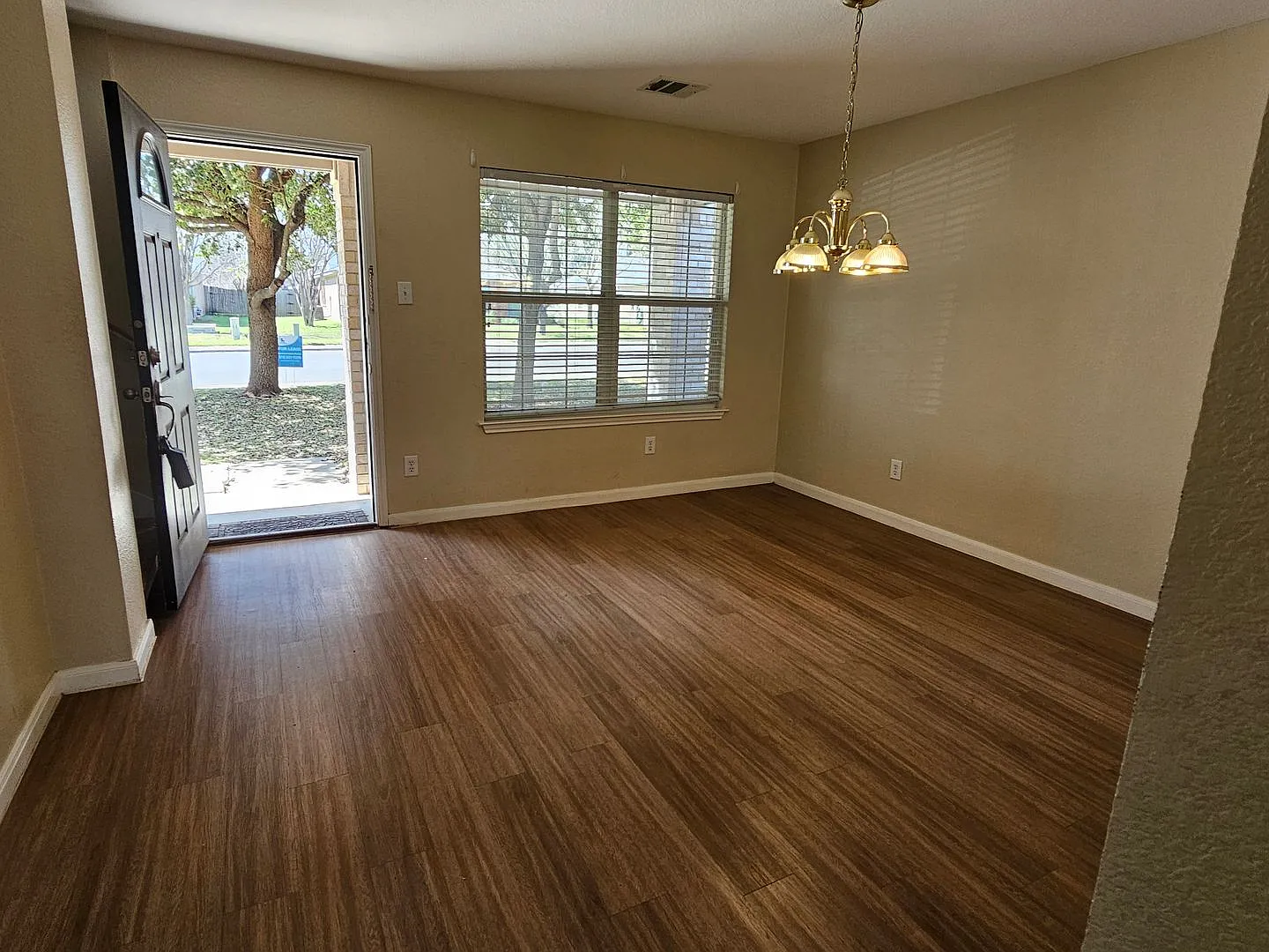 Spacious Kyle 3 / 2.5 — Photo 3