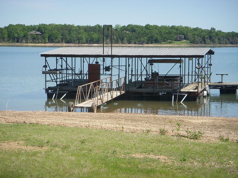 Private 2 slip boat dock!