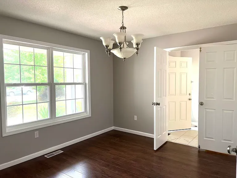 3477 Vicksburg Dr — Photo 8