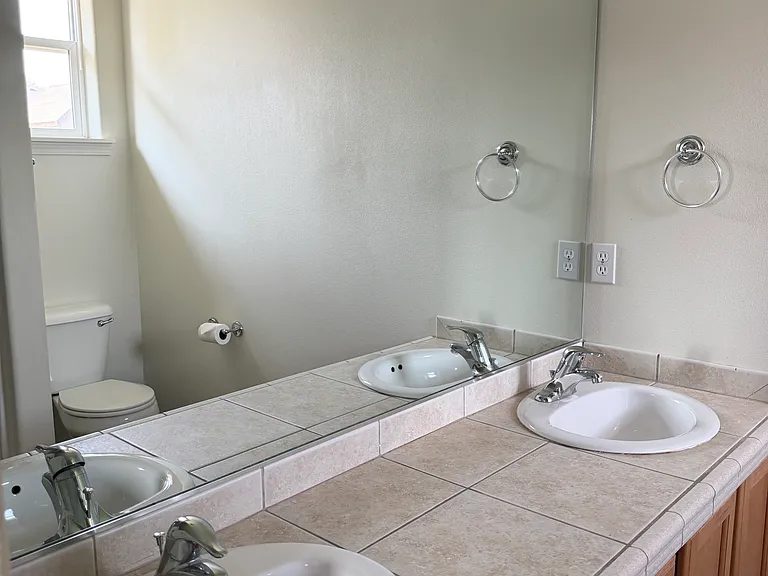 8412 Hudson Ct — Photo 6
