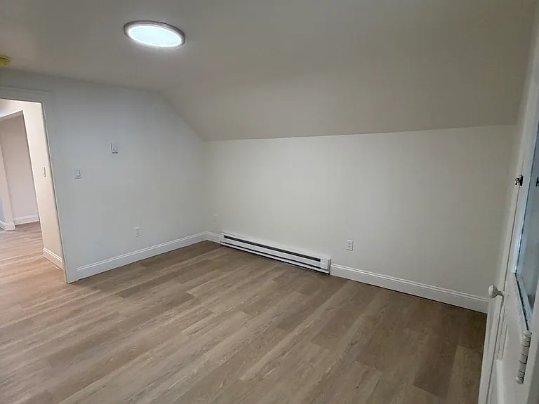 25 Lorenzo St #3 — Photo 5