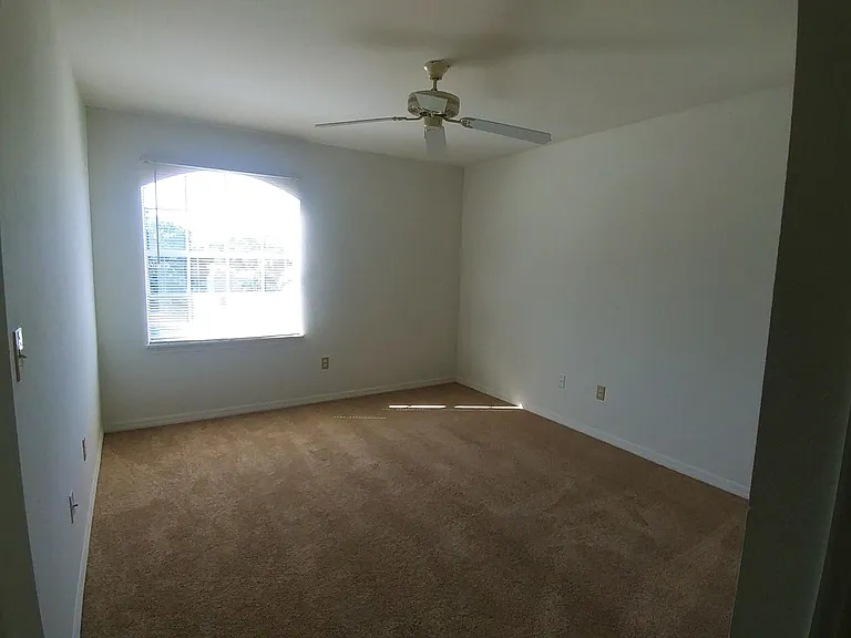 7330 Westpointe Blvd #431 — Photo 6