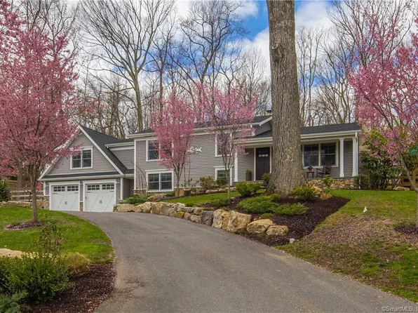 2 Valley View Road, Brookfield, CT 06804