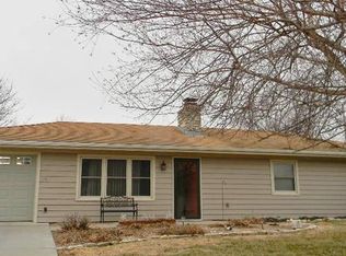 1911 Lilac Ln, Manhattan, KS 66502