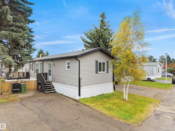 52 Evergreen Park NW, Edmonton, AB T5Y 4M2