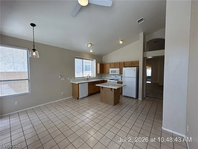 122 McLaren St — Photo 18