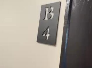 490 Rahway Ave #B4, Woodbridge, NJ 07095