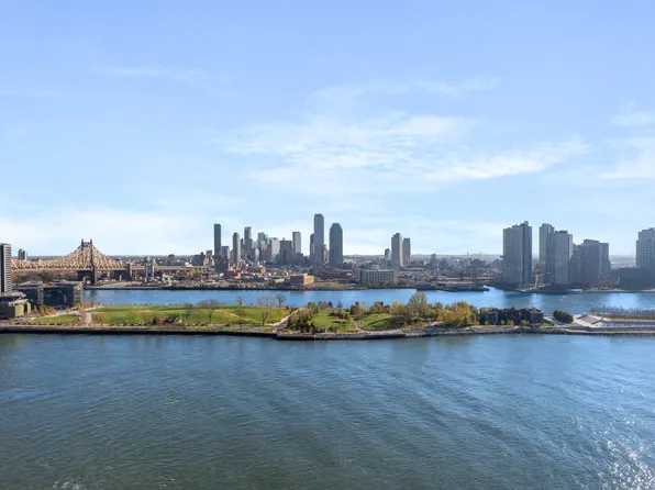 435 East 52nd Street image 7 of 17