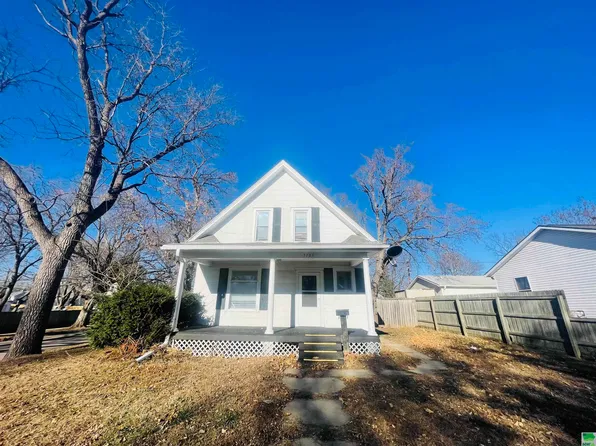 5203 Morningside Ave, Sioux City, IA 51106
