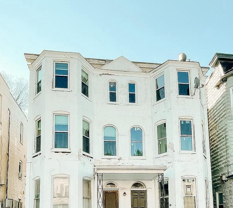 1st image of 230 Summit Ave APT 2N