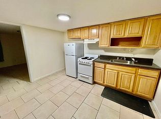 191 Vernon Ave #B, Brooklyn, NY 11206