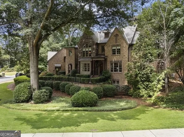 75 Forrest Lake Dr NW, Sandy Springs, GA 30327