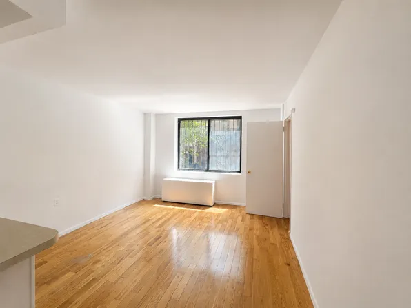 333 East 95th Street image 1 of 4