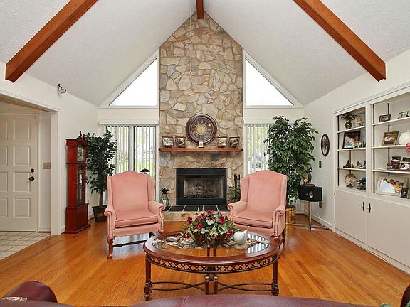 5th image of 103 Chasewood Ct