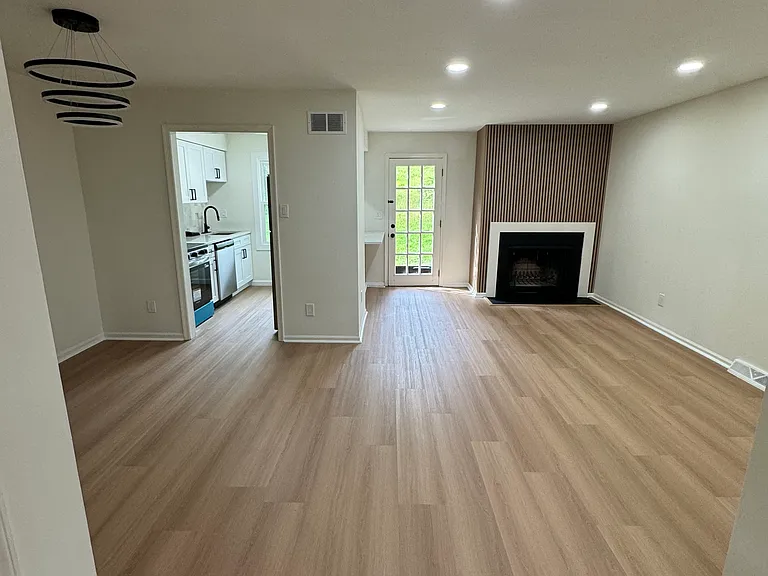 4800 Plum Run Ct — Photo 2
