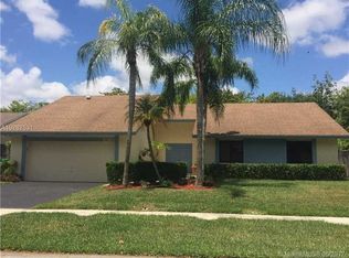 5361 NW 81st Ter, Lauderhill, FL 33351