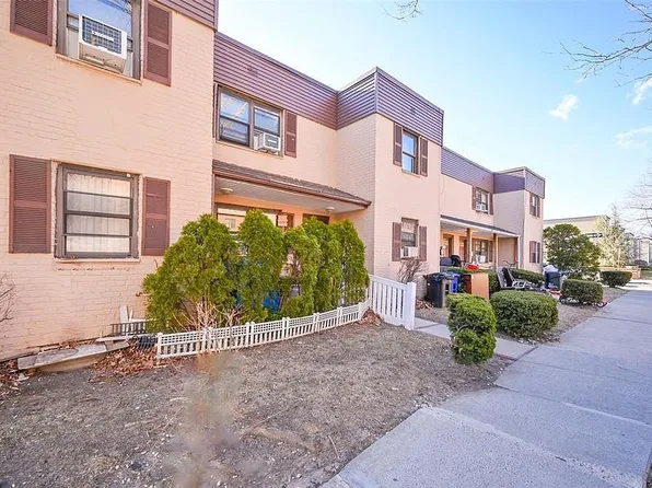 72-08 150th St #199B, Flushing, NY 11367