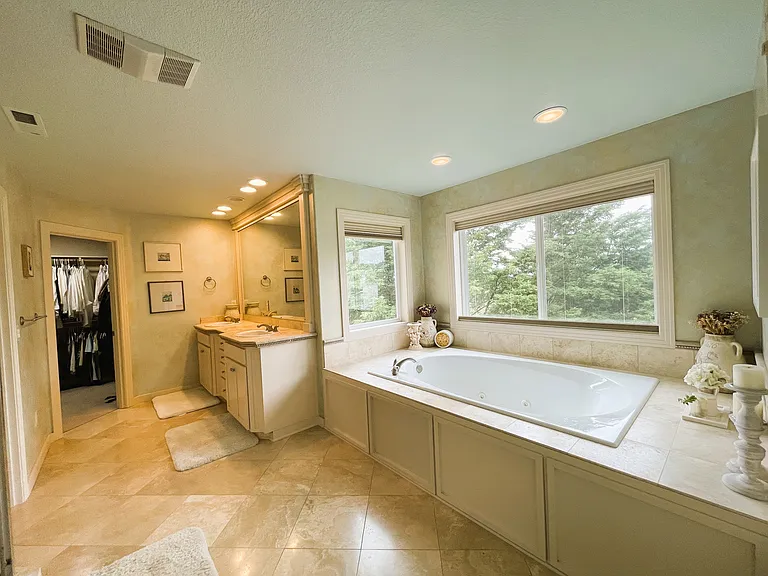 12799 NW Lilywood Dr — Photo 15