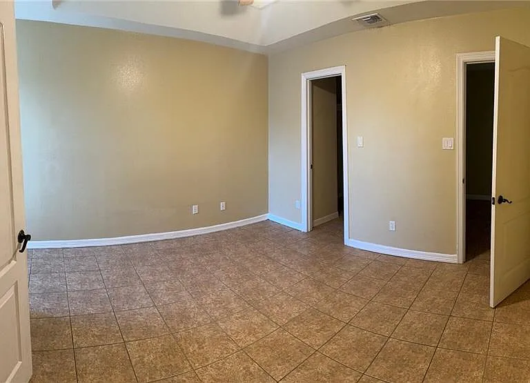 1204 W Kiwi Ave #A — Photo 13