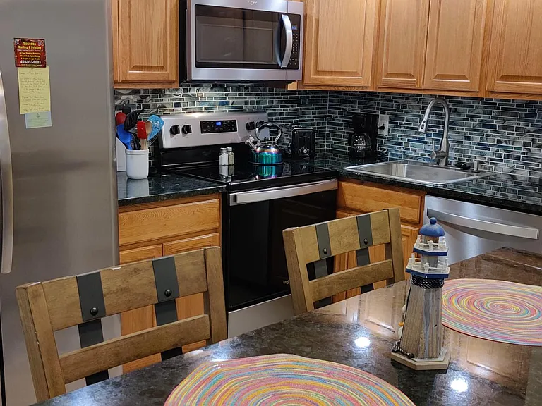211 Tyler Ave — Photo 36