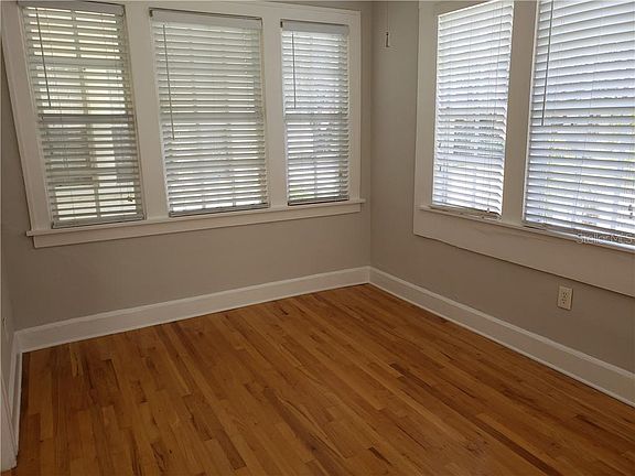 5th image of 509 S Albany Ave APT 2